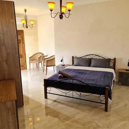 Готель Splendid House Victoria Gozo Екстер'єр фото